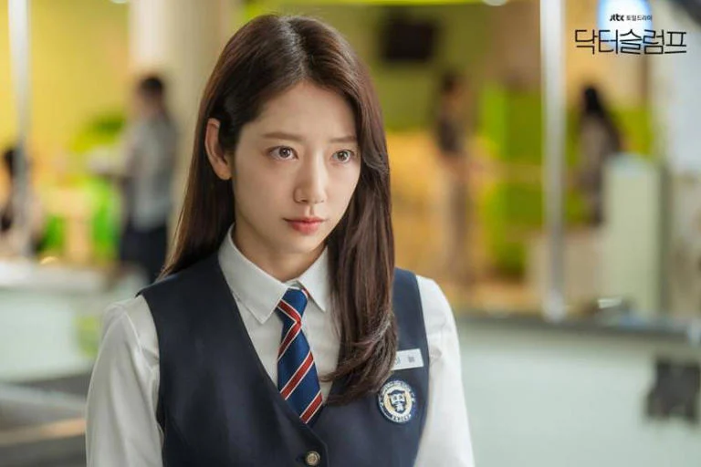 Para Aktris Korea Ini Tetap Cocok Berperan Sebagai Anak Sekolah di Usia 30-an