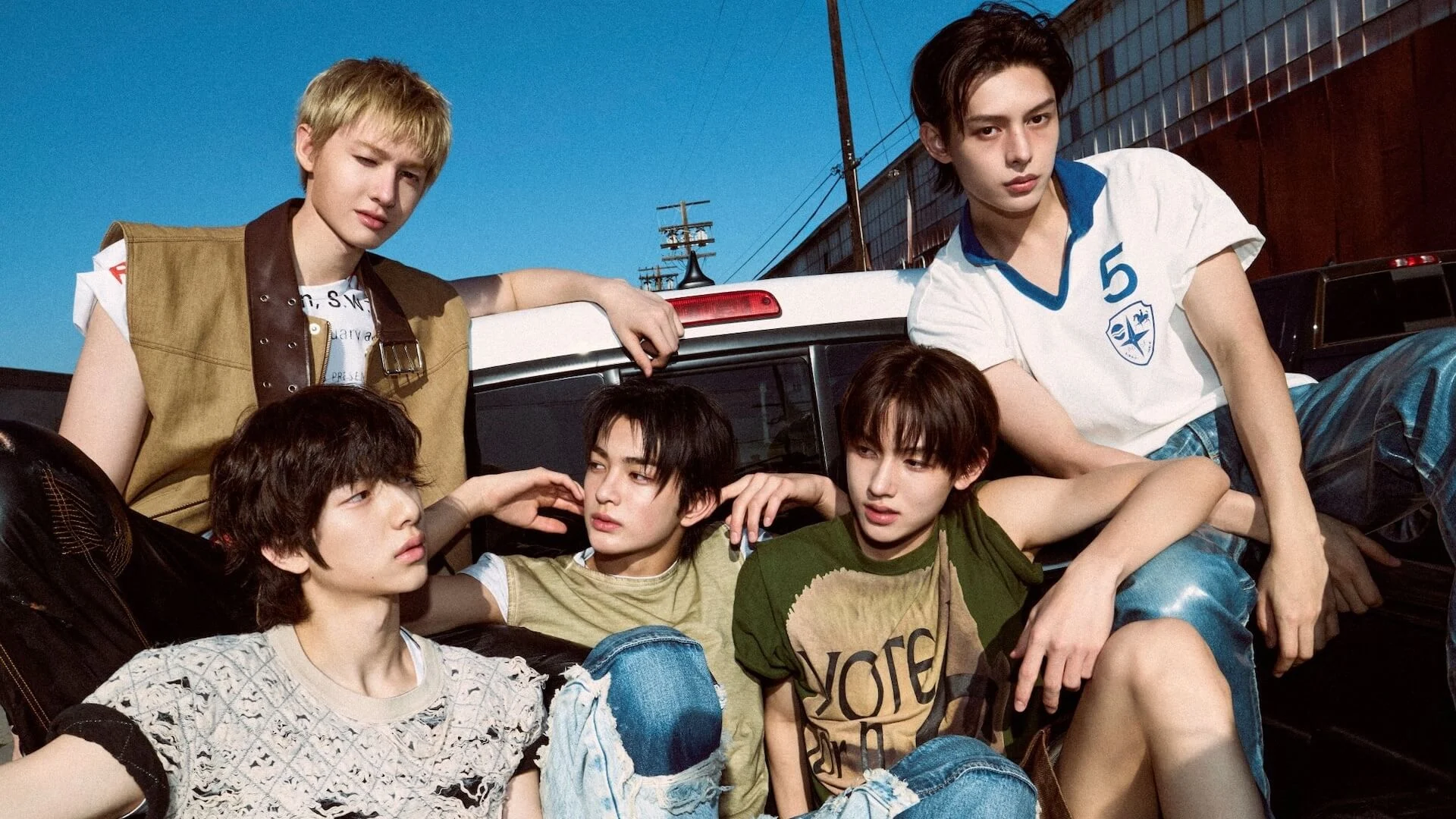 Tren Self-Produced Idol: Grup K-Pop yang Membawa Identitas Musik Mereka Sendiri